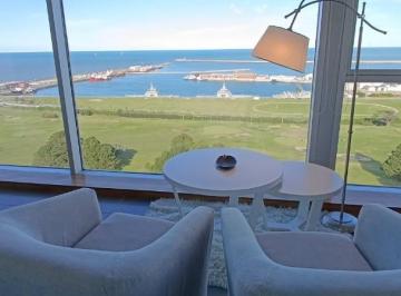Departamento · 220m² · 5 Ambientes · 3 Cocheras · Semipiso de Categoria 5 Amb Vista Al Mar y Golf.