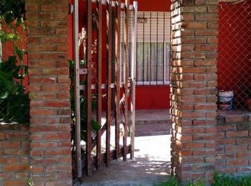 Casa · 120m² · 3 Ambientes · Casa en Venta en Ezpeleta Este, Quilmes, G. B. a. Zona Sur