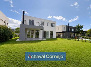 Casa · 178m² · 5 Ambientes · Casa en Puertos, Barrio Vistas 3 Dorm. y Escritorio con Amplio Jardín