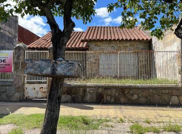 Casa de 4 ambientes, Avellaneda · Casas en Alquiler