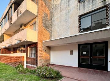 Departamento · 60m² · 2 Ambientes · Se Vende Departamento en Edificio Monoblok