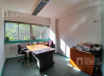 Oficina comercial · 105m² · 4 Ambientes · Oficina en Alquiler en Microcentro