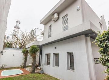 PH · 88m² · 4 Ambientes · Venta Casa PH 4 Amb Caseros. Jardin Piscina y Parrilla