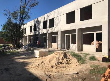 PH · 63m² · 3 Ambientes · 1 Cochera · Duplex en Venta con Cochera y Patio - San Miguel