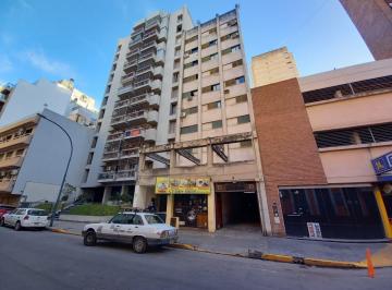Garage · 15m² · Precio Oportunidad! Cochera en Edifcio Urquiza y Av Colon