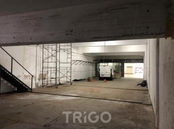 Local comercial · 641m² · Local en Liniers