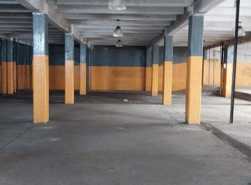 Bodega-Galpón · 2056m² · 10 Ambientes · 5 Cocheras · Nave Industrial en Nueva Pompeya