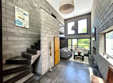 Casa · 160m² · 4 Ambientes · 1 Cochera · Casa en Alquiler, 3 Dorm.. Barrio Privado Tres Horquetas, San Fernando