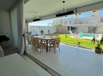 Foto · Casa en Venta con Diseño Colinas de Manantiales 1 Dormi y Pileta