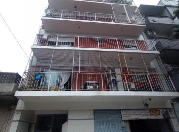 Departamento de 2 ambientes, La Paternal · 2 Ambientes Amplio Cocina Separada