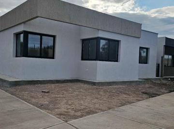 Casa · 120m² · 2 Cocheras · Venta · Casa · 3 Dormitorio · Apto Crédito · Barrio Privado · Maipú