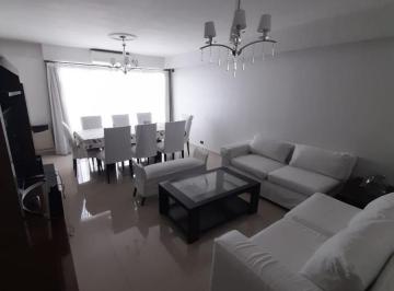 Departamento · 135m² · 8 Ambientes · Alquiler Temporario Todo Incluido 3dorm Frente a Patio Olmos