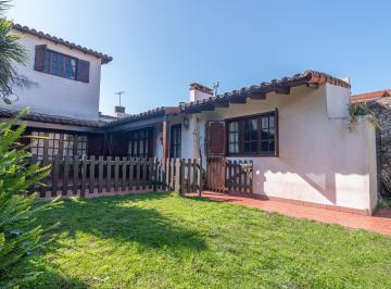 Casa · 195m² · 5 Ambientes · 2 Cocheras · Venta Casa 5 Ambientes con Jardín - San José