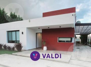 Casa · 207m² · 4 Ambientes · 2 Cocheras · Casa en Venta y Alquiler - Barrio Los Talas, Canning