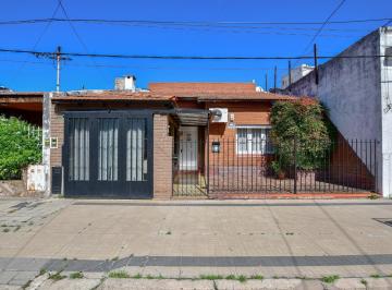 Casa · 168m² · 3 Ambientes · Venta Casa 5 Entre 528 Bis y 529 Tolosa