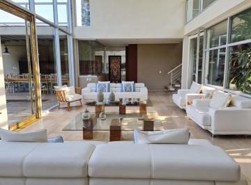 Casa · 285m² · 6 Ambientes · 2 Cocheras · Casa en Venta / Alquiler de 5 Dorm. | Haras Santa María, Barrio El Atardecer