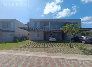Departamento · 83m² · 3 Ambientes · 2 Cocheras · Townhouse en Alquiler en La Calesa, Pilará
