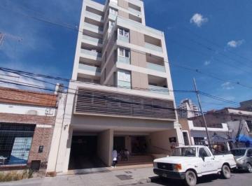 Departamento · 50m² · 1 Dormitorio · 1 Cochera · Caseros 1100