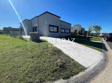 Casa · 189m² · 5 Ambientes · 3 Cocheras · Casa Venta 3 Dorm. Barrio San Pablo Lote de 581 m² Pilar