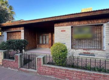 PH · 112m² · 3 Ambientes · 1 Cochera · PH en Venta - 2 Dorm. 1 Baño - Cocheras - 194 m² - Mercedes