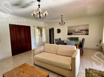 Casa · 140m² · 6 Ambientes · Venta de Casa en Altos de Manzanares