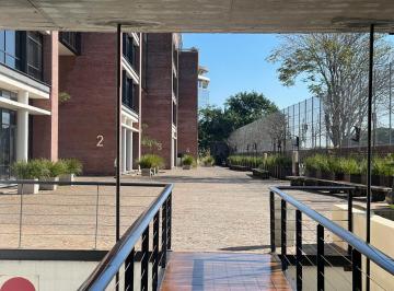 Local comercial · 90m² · 1 Cochera · Local en Ortiz de Ocampo Al 3300