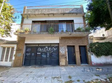 Casa · 210m² · 4 Ambientes · 5 Cocheras · Casa en San Andrés