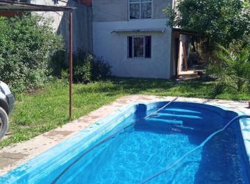 Casa · 83m² · 3 Ambientes · Casa en Venta - 2 Dorm. 1 Baño - 86 m² - Villa Parque Sicardi