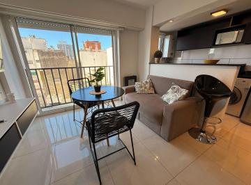 Departamento · 26m² · 1 Ambiente · Departamento de 1 Ambiente Reciclado Frente a Plaza Colon