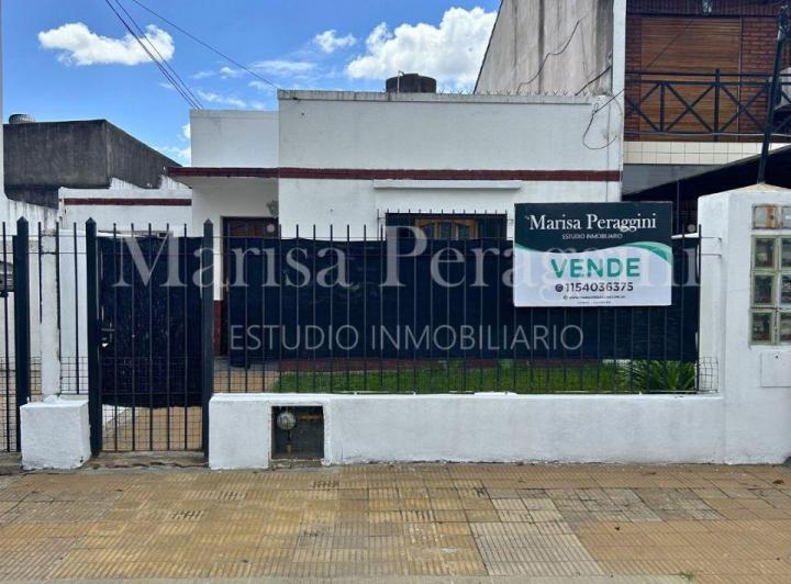 PH · 169m² · 8 Ambientes · 1 Cochera