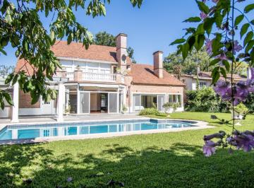 Casa · 326m² · 7 Ambientes · 8 Cocheras · Venta Casa en Las Lomas de San Isidro