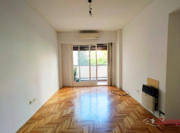 Departamento · 49m² · 3 Ambientes · Alquiler Departamento 3 Ambientes con Balcón en Almagro