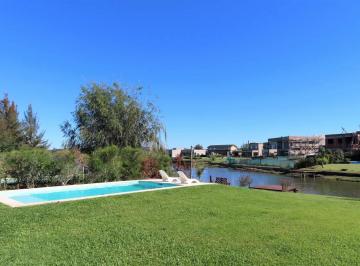 Casa · 182m² · 5 Ambientes · Hermosa Casa en Venta en El Canton Golf a Laguna