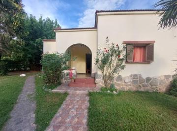 Casa de 2 ambientes, Santa Rosa de Calamuchita · Hermosa Casa Estilo Colonial en Venta en El Centro de Santa Rosa de Calamuchita