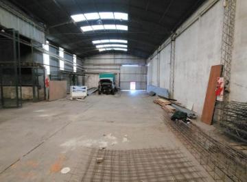 Depósito · 767m² · Deposito en Venta en Av Almafuerte