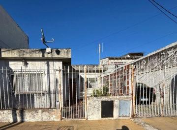 PH · 62m² · 2 Ambientes · 1 Cochera · Venta PH 2 Ambientes San Justo