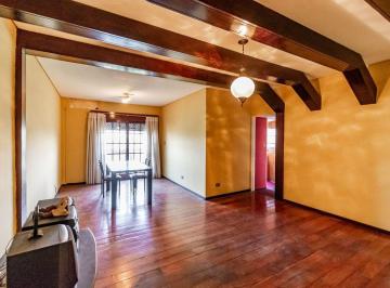 Departamento · 86m² · 4 Ambientes · 1 Cochera · Depto 4 Amb C/cochera Stos Lugares - Apto Crédito