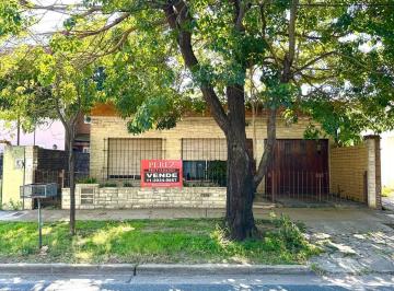 Casa · 160m² · 5 Ambientes · 1 Cochera · Casa Lote Propio en Venta Zona Boulogne Nuevo Valor