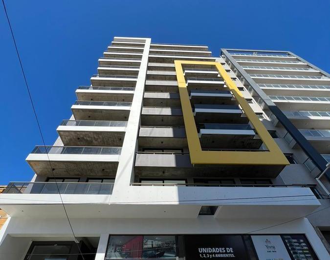 Desarrollo vertical · Las Flores 500, Edificio Horus