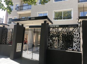 Departamento · 55m² · 2 Ambientes · 1 Cochera · Alquiler 2 Super Amplios Ambientes con Cochera