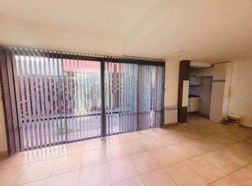 Casa · 112m² · 4 Ambientes · 1 Cochera · Dúplex en Complejo Cerrado Alto Dorrego 2 D y Coch