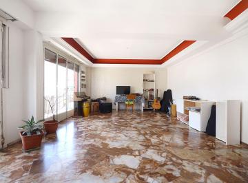 Departamento · 167m² · 5 Ambientes · 1 Cochera · Venta Piso Almagro con Cochera y Dos Balcones
