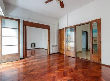 PH · 114m² · 4 Ambientes · Casa en P. A. Venta Centro con Terraza y Quincho