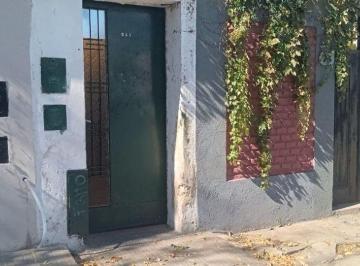 Casa · 78m² · 4 Ambientes · Venta Casa Barrio Belgrano Interna 2 Dorm.