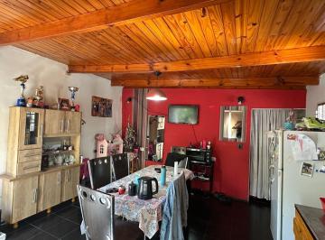 Casa · 76m² · 4 Ambientes · 1 Cochera · Venta Casa 2 Dorm. con Cochera