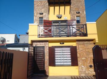 Departamento · 38m² · 4 Ambientes · 1 Cochera · Triplex en Venta - 3 Dorm. 2 Baños - 108 m² - Mar del Tuyú