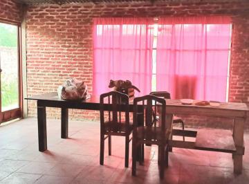 Casa · 223m² · 6 Ambientes · 1 Cochera · Venta Casa Multifamiliar 6 Amb Merlo Oportunidad!