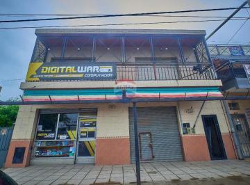 Casa · 120m² · 6 Ambientes · Casa en Venta F Varela 3 Dorm. y 2 Locales