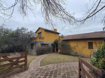Casa · 120m² · 7 Ambientes · 2 Cocheras · Casa La Granja 2 Dorm. con Pileta