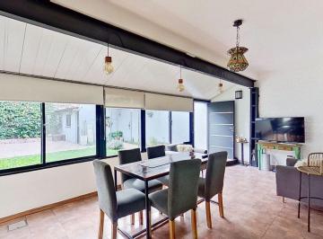 Casa · 102m² · 3 Ambientes · Venta Casa 3 Amb C/ Patio y Parrilla en Avellaneda